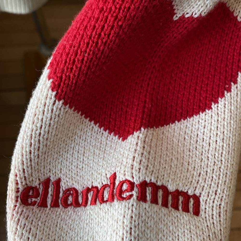 NWT Ellandemm All Hearts Sweater, Size S/M - Picture 11 of 17